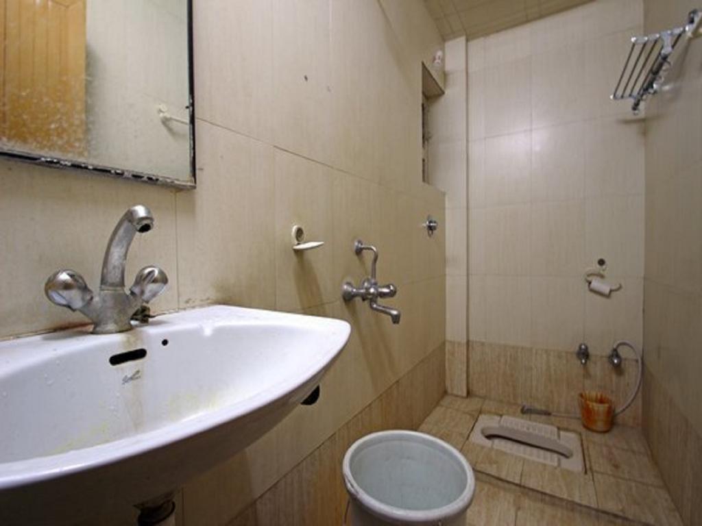Hotel Tourist International Pune Extérieur photo
