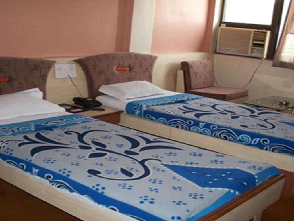 Hotel Tourist International Pune Extérieur photo